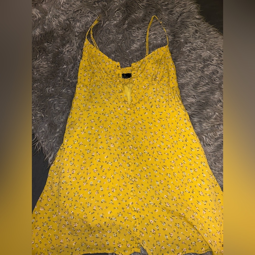 Volcom yellow summer dress